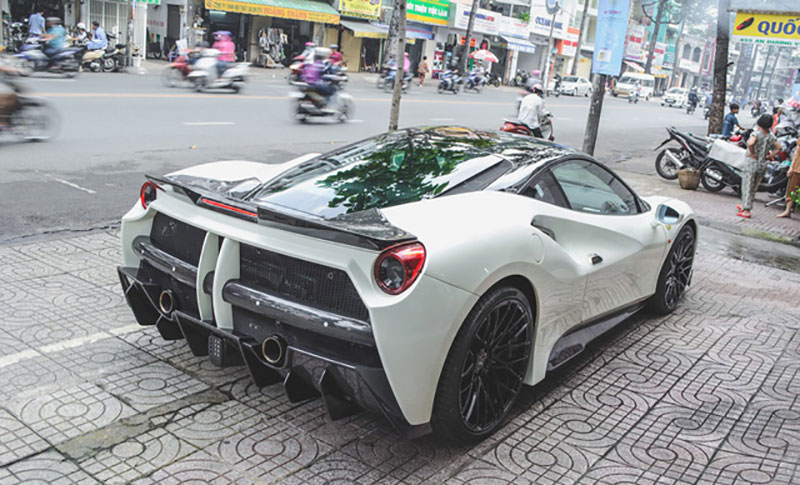 Những mẫu siêu xe độ đình đám tại Việt Nam trong năm 2017